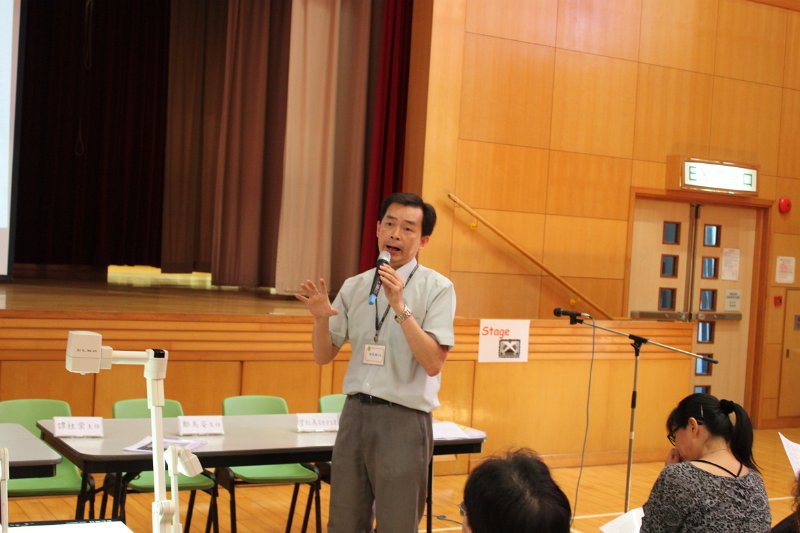 11. 洪惠城主任介紹學生福利事務.JPG